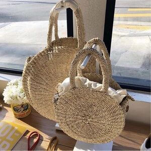 NWOT Natural Round Straw Tote Bag with Cream Lining